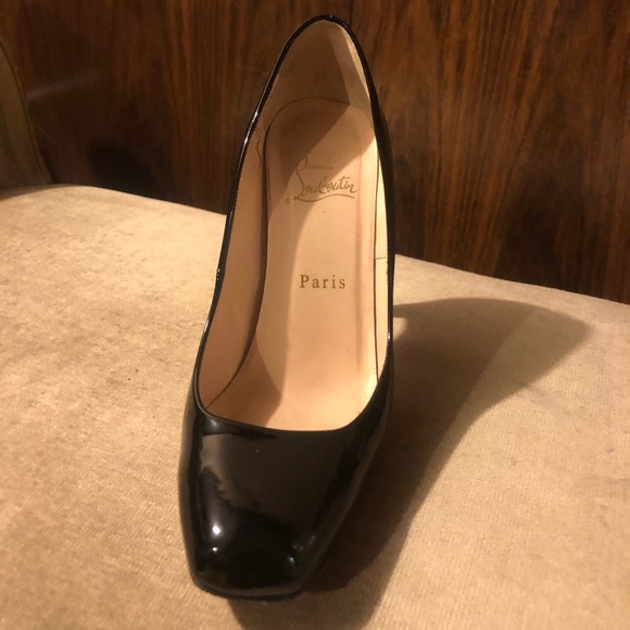 Christian Louboutin Black Patent Leather Particule Square Toe Pump Sz 37.5 - Picture 4 of 5